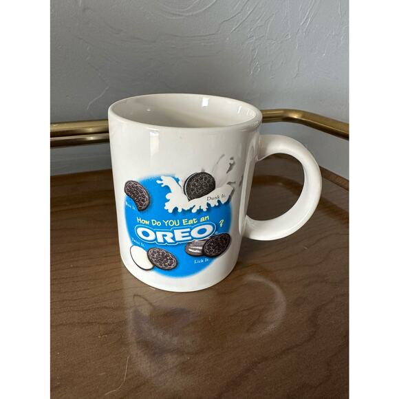 Vintage Nabisco Oreo Cookie coffee mug, ceramic, How do you eat an Oreo - Picture 6 of 7